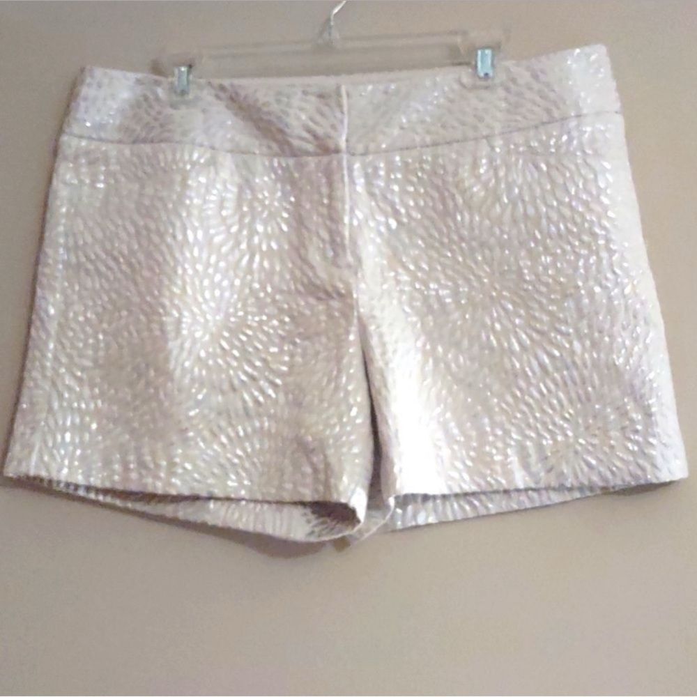 The Limited Sz 14 Elegant White Shorts EUC